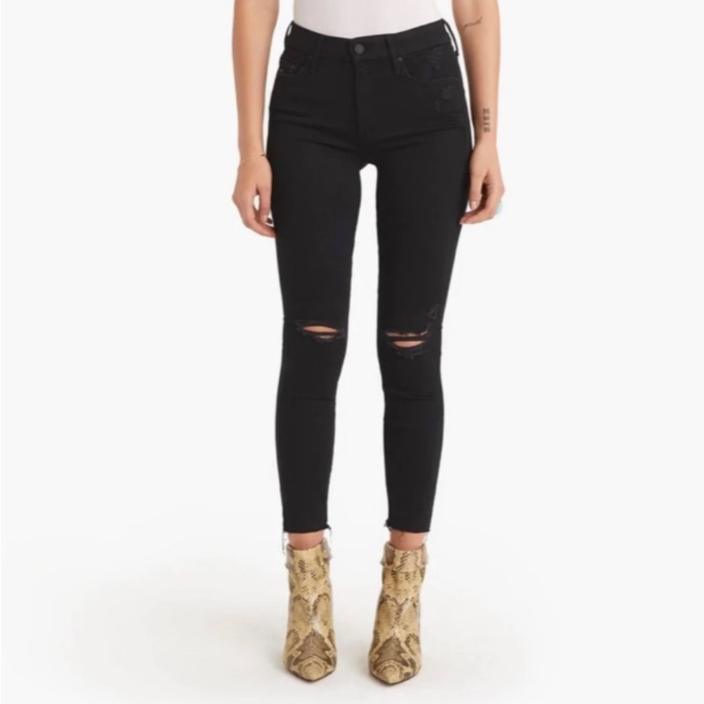 Mother Looker Ankle Fray “Guilty as sin” size 27
